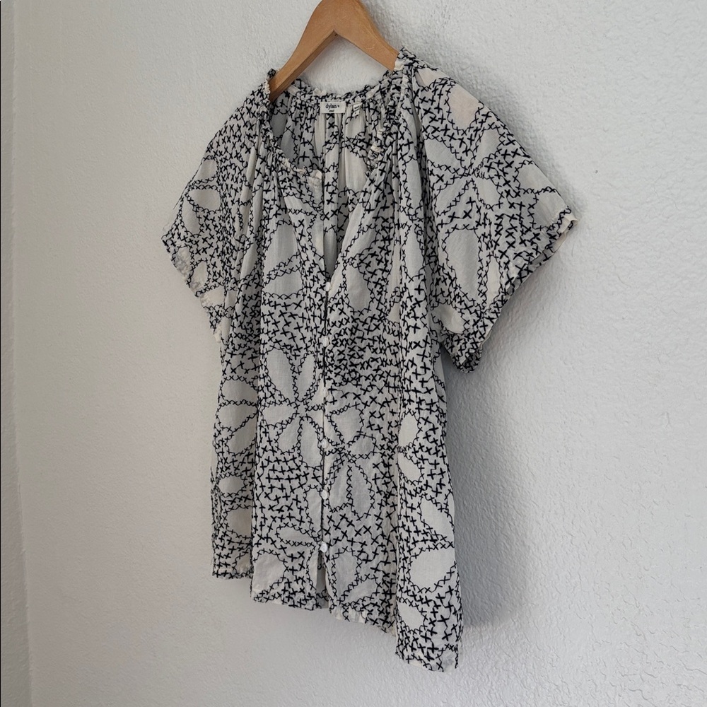 Dylan Cotton Ivory Black Floral Embroidered Short Sleeve Peasant Blouse Top - Picture 3 of 12